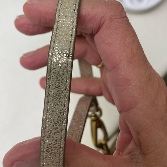 Fossil large silverish gold leather wristlet wallet - Picture 7 of 13